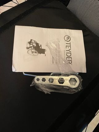 Silla de ruedas de aluminio.