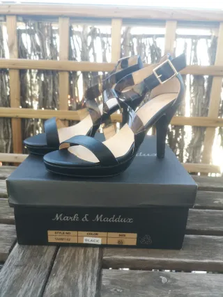 Zapatos Mark & Maddux Negros Talla 6.5/37.5