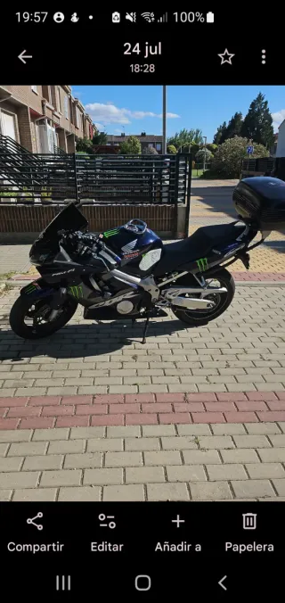 Honda CBR 600 F4i vendo o cambio  por algo más gra