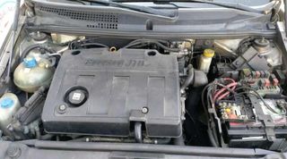 Fiat 1064691 46784224 centralita cierre stilo 192