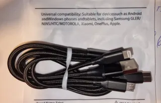 Cabo USB Triplo USB-C Micro USB iPhone