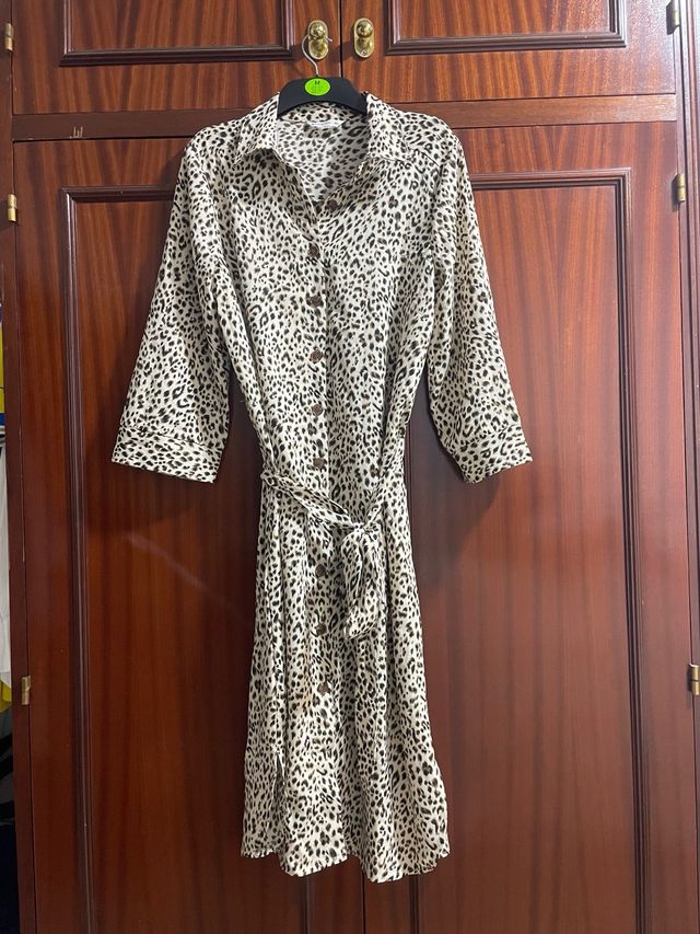 Vestido estampado leopardo talla 40