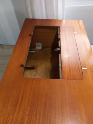Mesa para máquina de coser ALFA