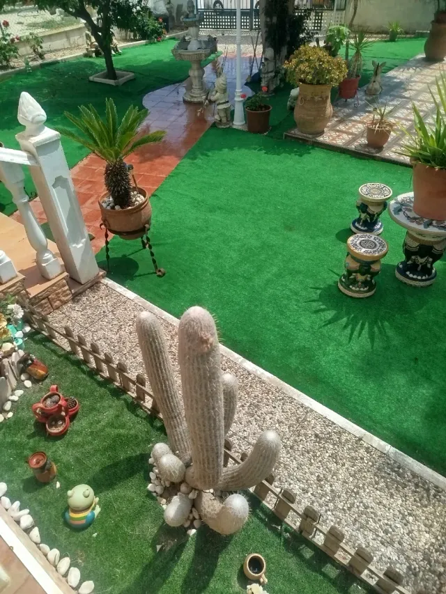 Casa de campo con jardín y barbacoa