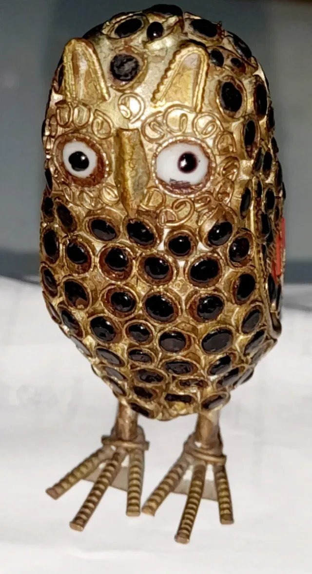 Buho de laton tibetano