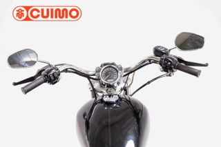 HARLEY DAVIDSON SPORTSTER 883 CUSTOM