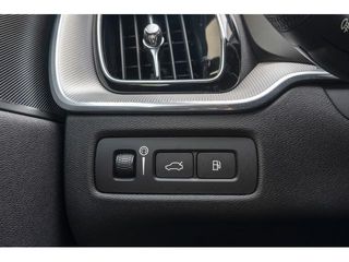 Volvo XC60 T8 R-Design AWD Auto 287 kW (390 CV)