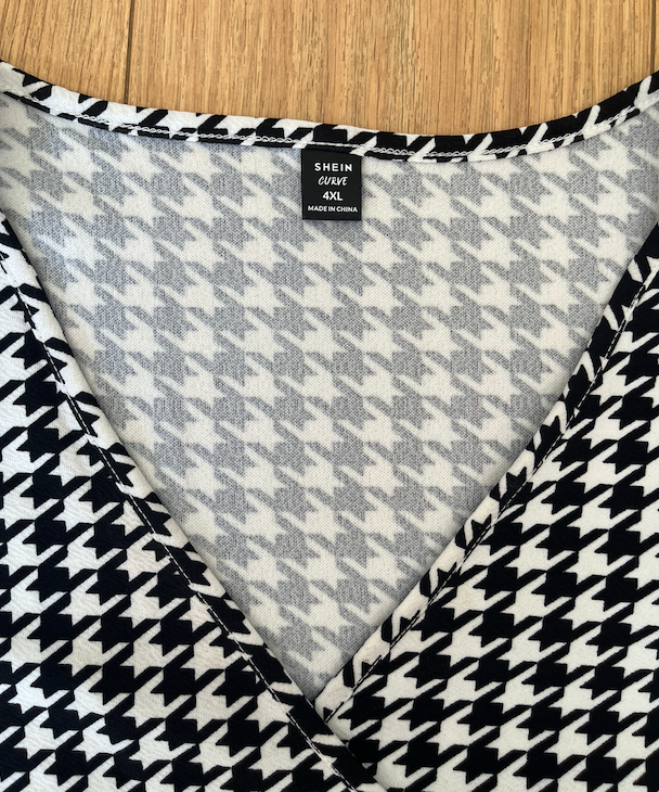 Body estampado pata de gallo blanco y negro