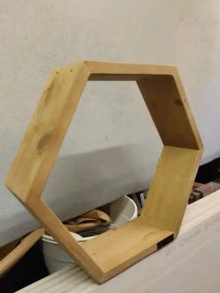 Estantería Hexagonal Estanteria triangular Hann