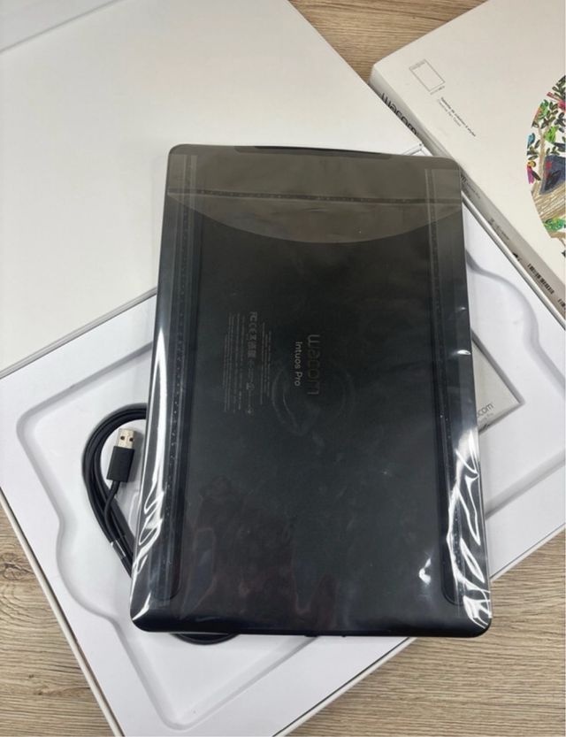 Tavoletta Grafica Wacom Intuos Pro M