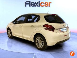 Peugeot 208 5P Signature 1.2L PureTech 60KW (82CV)