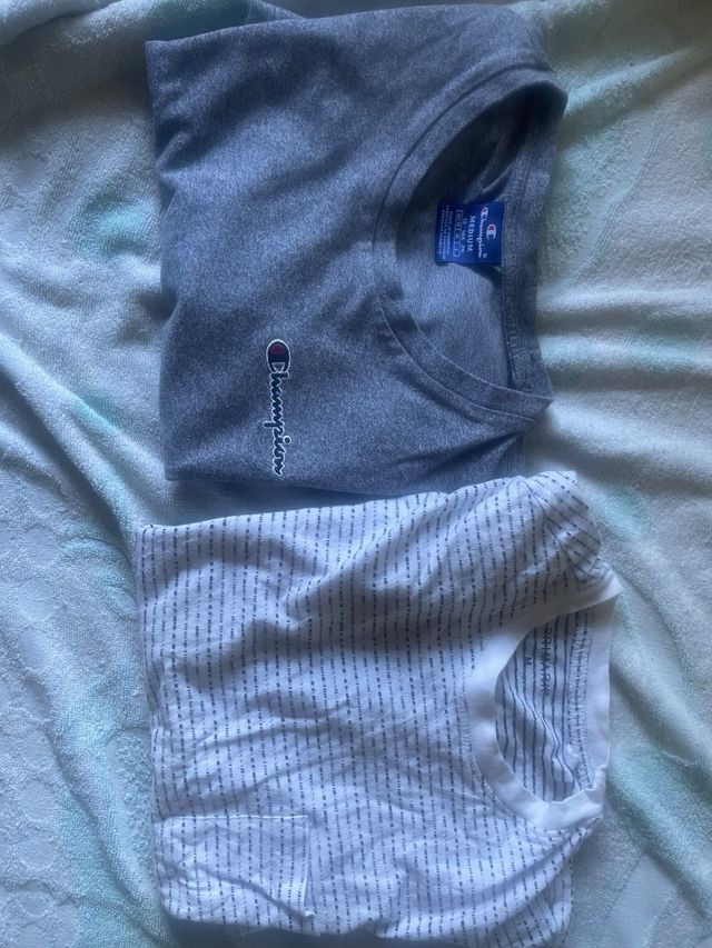 Conjunto 2 Camisetas Champion Gris y Estampada M