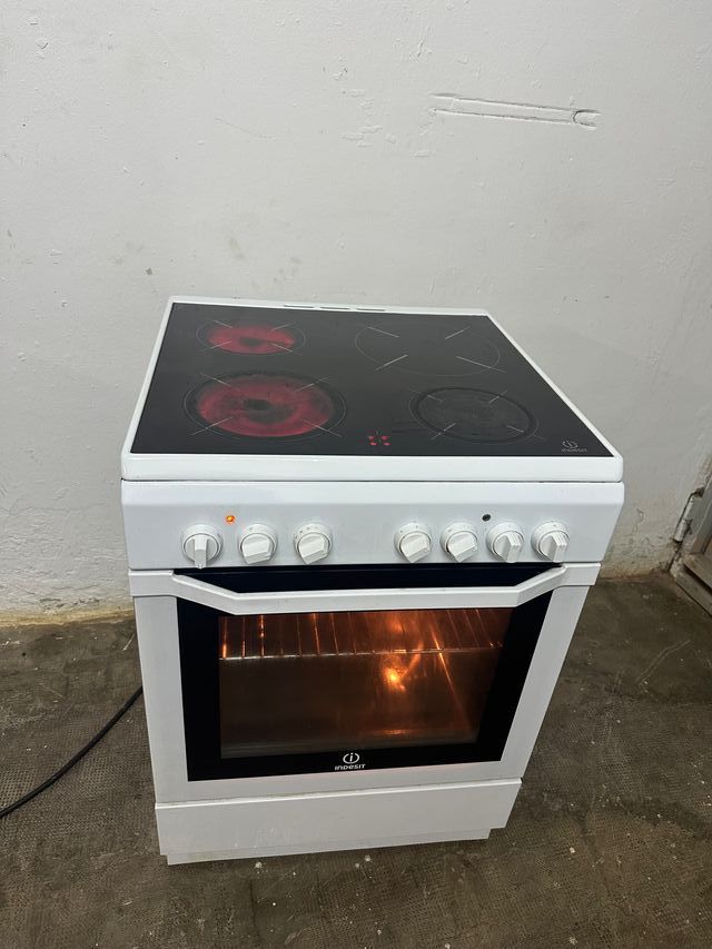 Cocina eléctrica Indesit