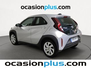 Toyota Aygo X Cross 1.0 VVT-I Play 53 kW (72 CV)