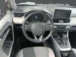 Toyota Rav4 2.5l 220H Advance