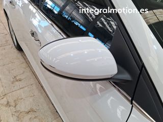 Renault Megane S.T. Intens Blue dCi 85 kW (115CV)