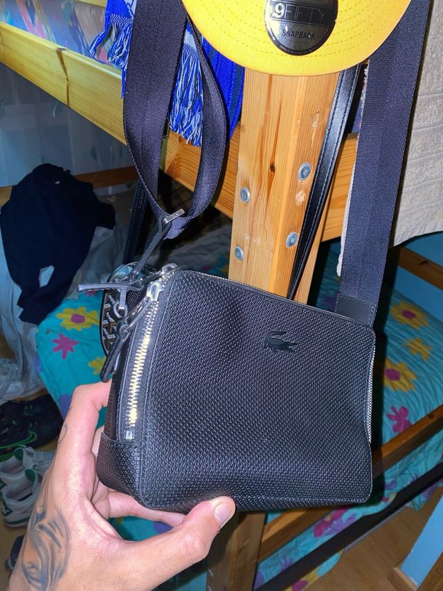 Bandolera Lacoste Negra
