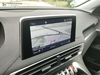 Peugeot 3008 1.2 PURETECH 96KW (130CV) ALLURE S&S