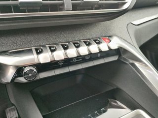 Peugeot 3008 1.2 PURETECH 96KW (130CV) ALLURE S&S