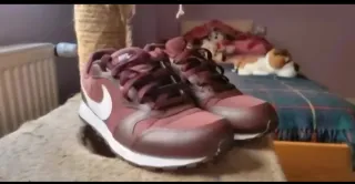 Scarpe Nike taglia 39 marroni e bianche