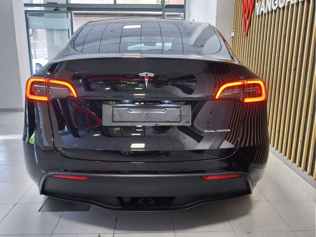 TESLA Model Y Gran Autonomía 4WD