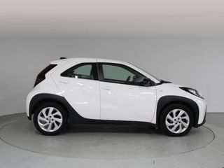 Toyota Aygo X Cross 1.0 VVT-I 72CV Play