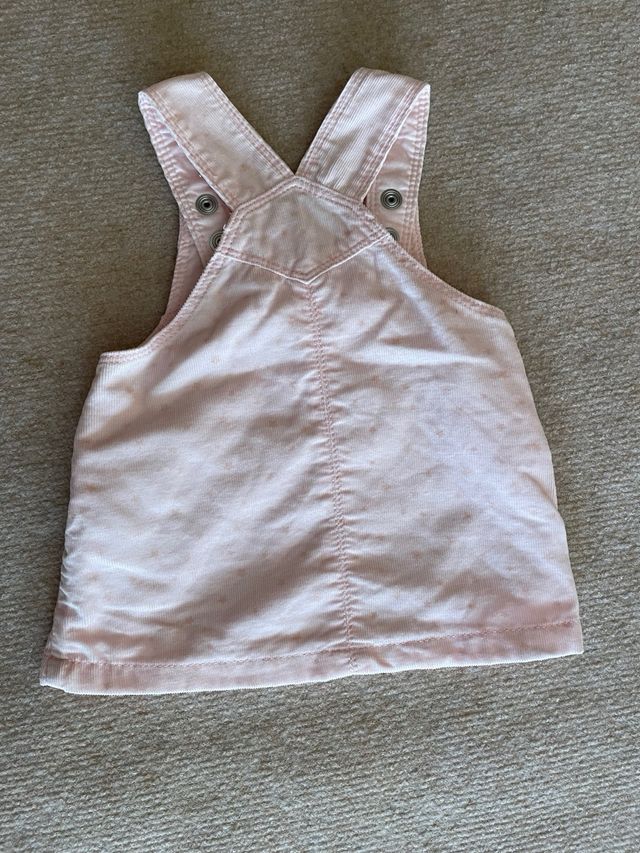 Vestido de pana C&A para bebé