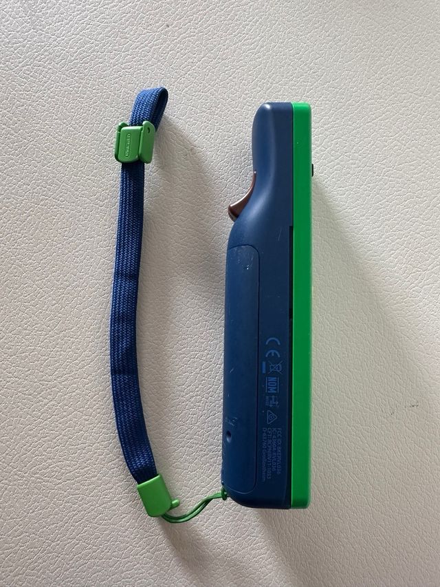 Wiimote motion plus Luigi - Limited Edition