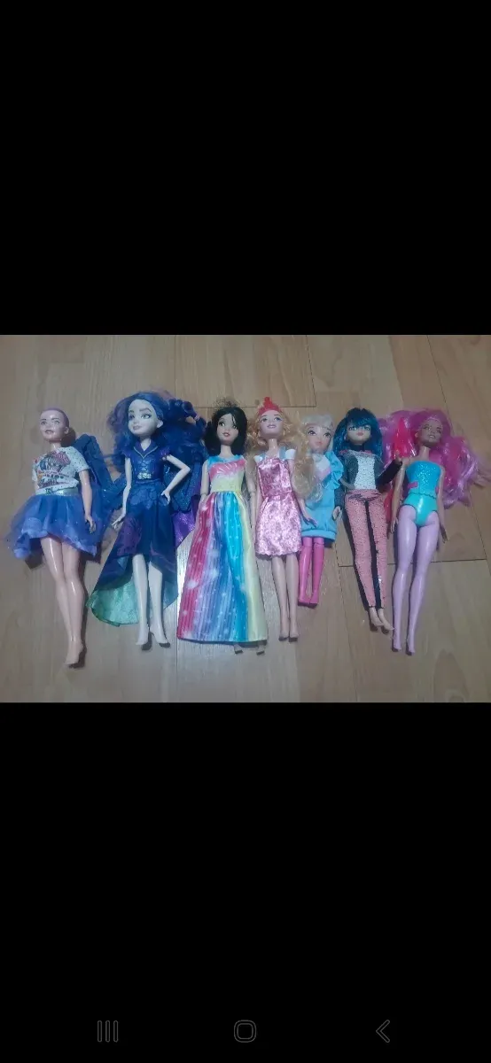 Lote 7 Muñecas Barbie