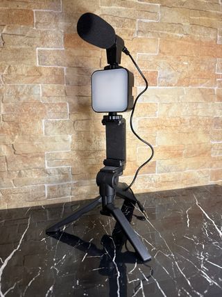 Supporto treppiede LED e microfono