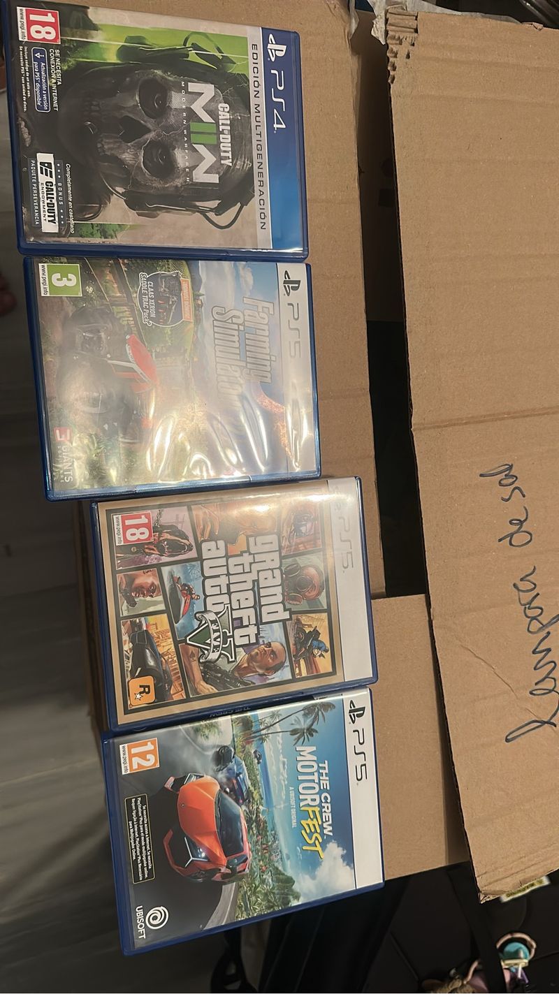 Imagen de Lote 4 Juegos PS5: Call of Duty, GTA V, The Crew