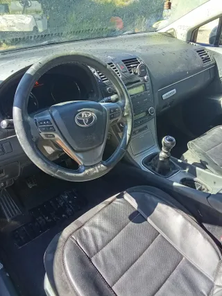 Toyota Avensis 2009