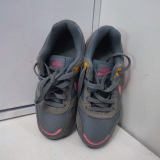 Scarpe Nike bambina tg 35.5