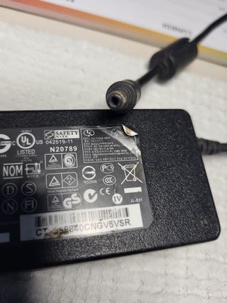 Caricabatteria HP PPP012H S