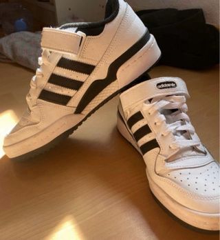 Zapatillas Adidas Forum Blancas y Negras