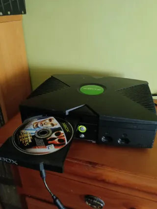 Consola Xbox Clásica Negra Solo venta en mano