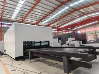 Máquina de corte láser industrial