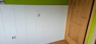 Friso 135x25cm,65und, moldura, rodapie y rastreles