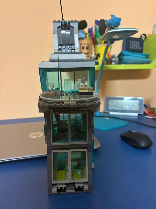 Lego Marvel Vengadores Torre