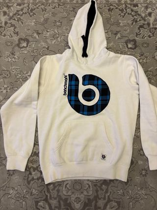 Felpa Benchmark con cappuccio