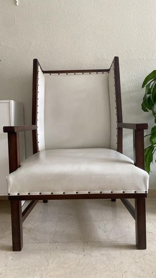 Butaca Peter Marino Piel y Madera, diseño lujo