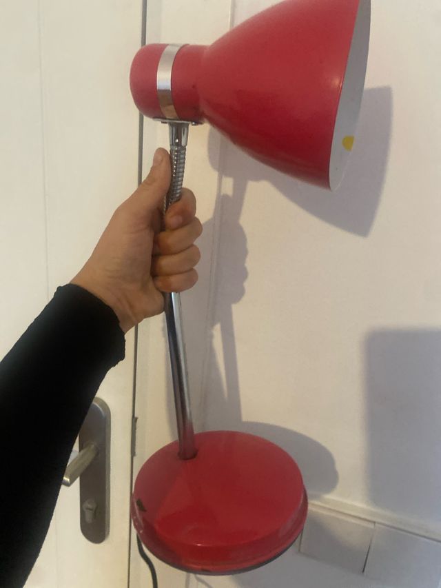 Flexo de mesa rojo metal