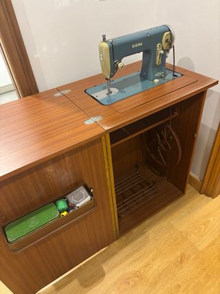 Máquina de coser Sigma años 60