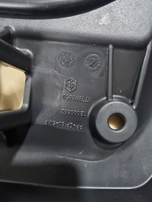 Asiento Vespa GT GTS Marrón 70 Aniversario