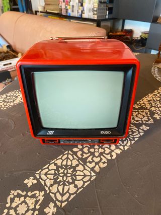 TV Portatile Irradio Vintage Rossa