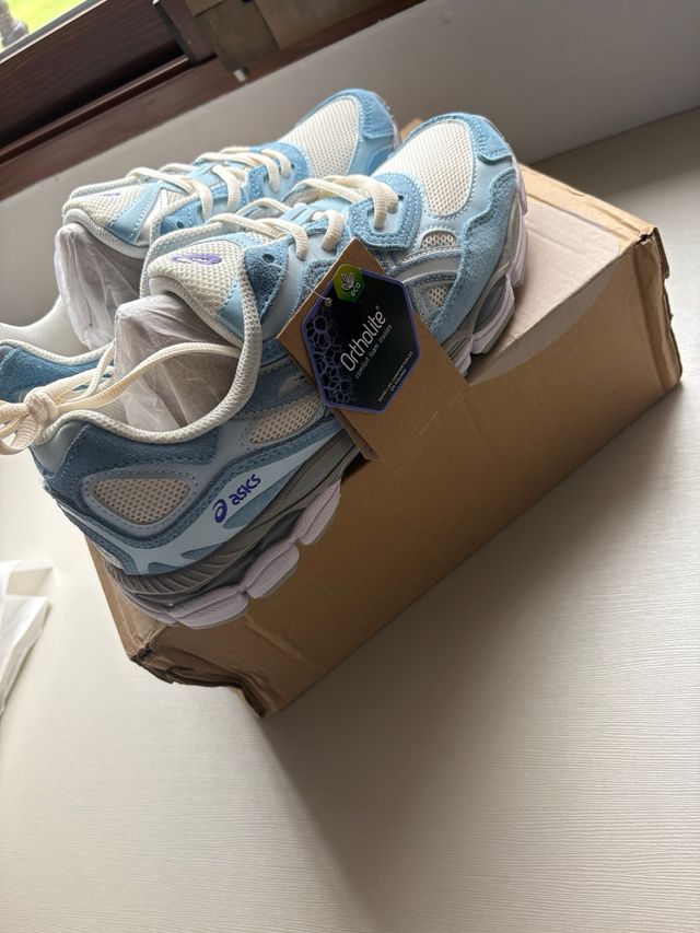 Asics Azules y Grises