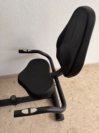 Bicicleta Estática Reclinada VirtuFit