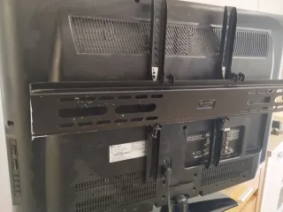 Televisión LG 32 con Soporte Pared