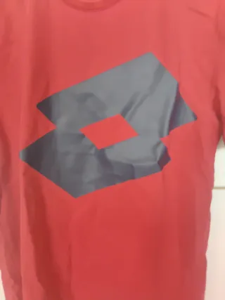 T-shirt Lotto rossa 10 anni