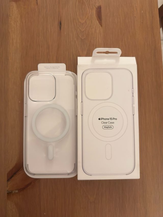 Funda iPhone 15 Pro Transparente MagSafe Apple